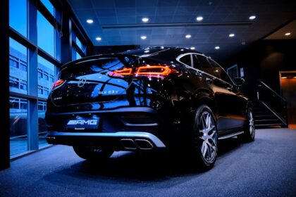 black bmw x 6 suv