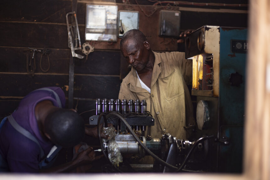 Auto Mechanic 066.jpg